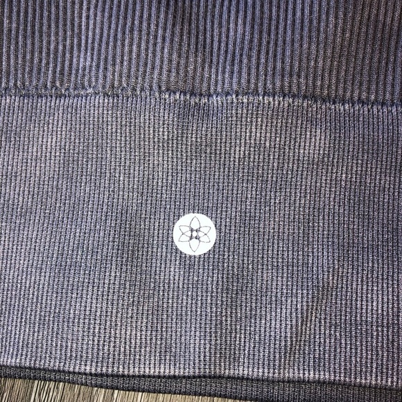 Harmony and Balance Grey Ribbed Sports Bra Size Small - Picture 6 of 10